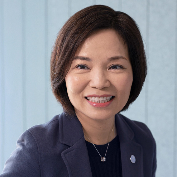 Brenda Hou